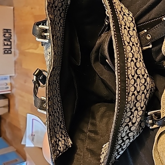 COPY - Genuine ÇOACH Vintage Hobo Bucket Purse - The Real Deal! This was a Sign… - Picture 6 of 11